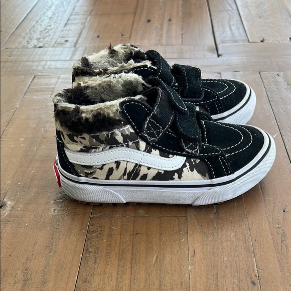 Vans MTR faux fur sk8 hi top sneakers - Picture 1 of 11